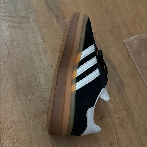 Adidas gazelle Sneakers with platform Gum Sole - Picture 3 of 8
